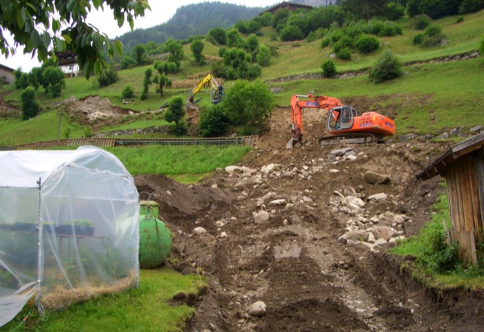 Kropfhaus - Sonnseiten Schmutzwasserleitung